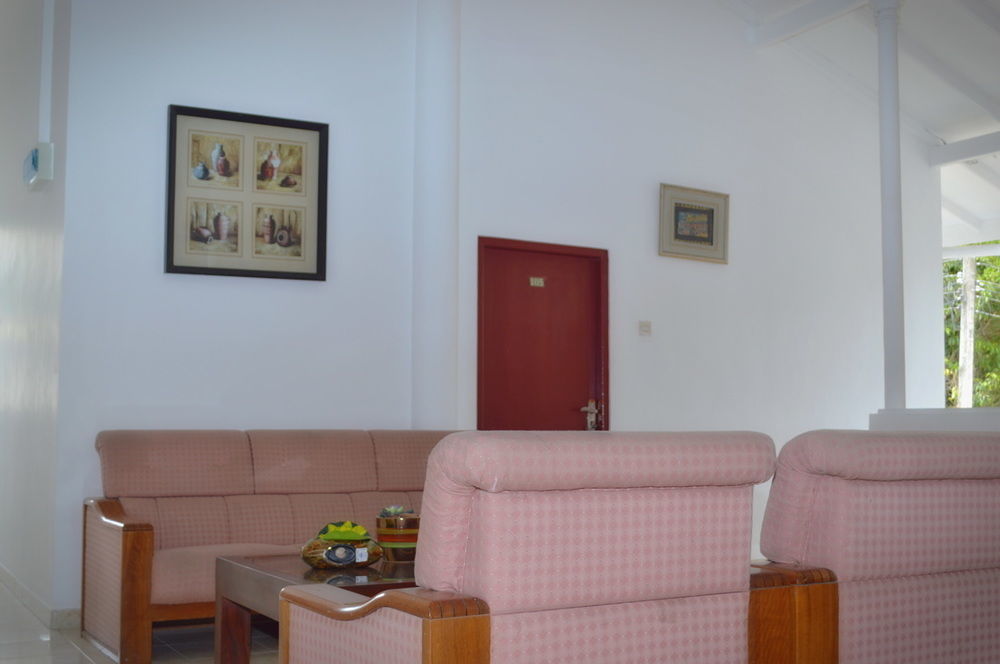 Hotel Empryean 卡图纳耶克 外观 照片